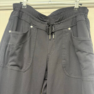 Women's KÜHL Black Straight Leg Pants Size 8